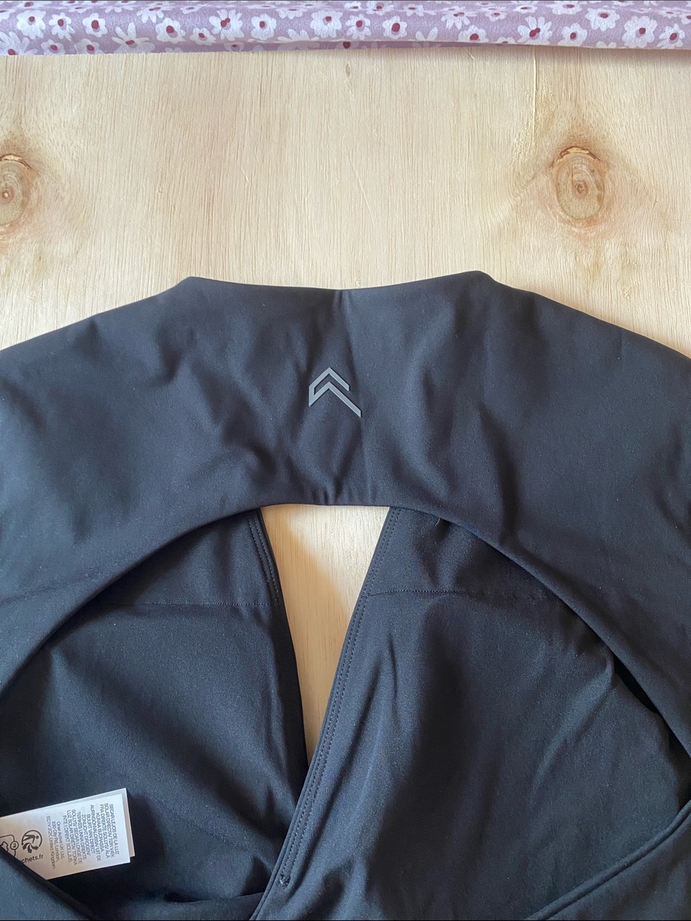 Oner Active Black Unified Wrap Crop Top - Picture 4 of 4
